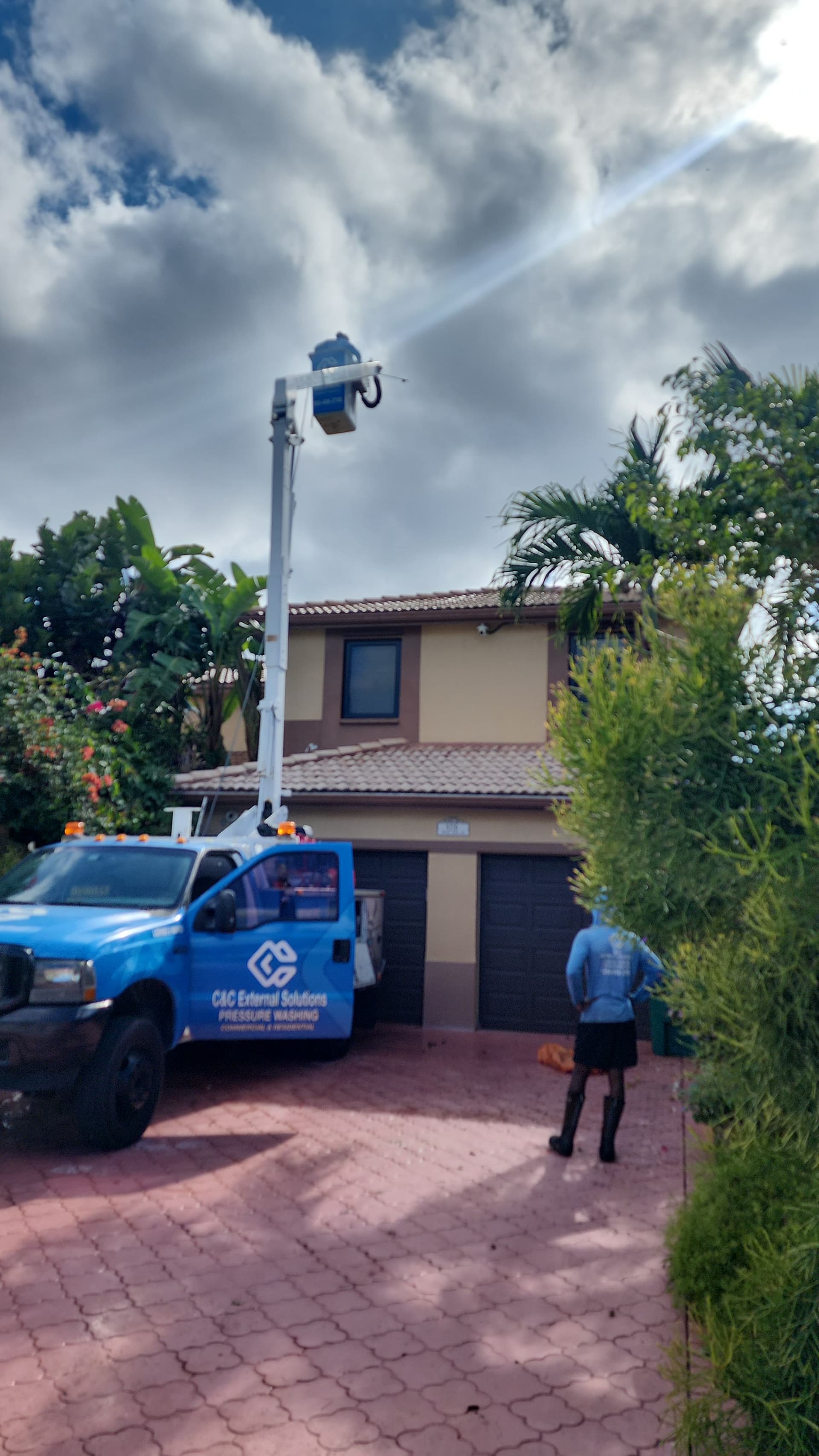 Revamping a Home with Expert Roof Repairs and Pressure Cleaning